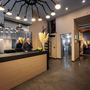 Globus Urban Hotel